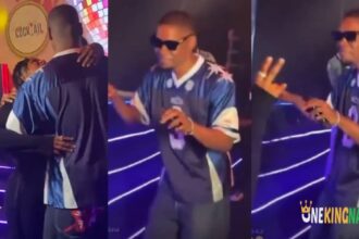 Moment BBNaija Shaun showed up at Wanni and Handi event, Dances sweetly with them, trends online (VIDEO)
