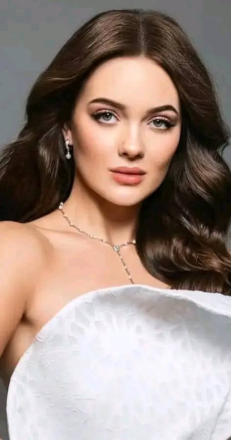 Biography of Miss world 2025