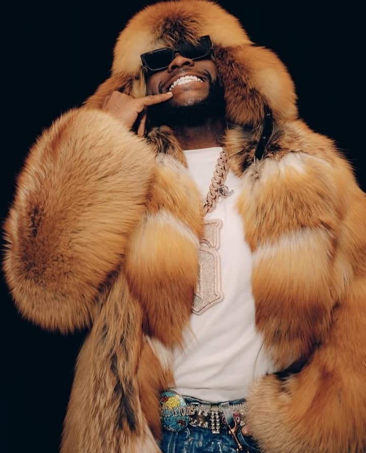 Davido on his inner circle